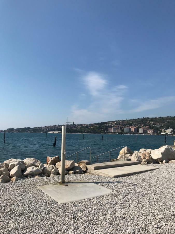 Villa Floating House Blue Moon à Portorož Extérieur photo